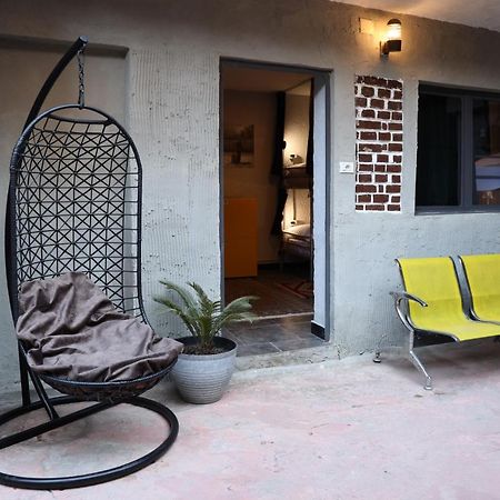 Hoja Hostel Tirana Exterior photo