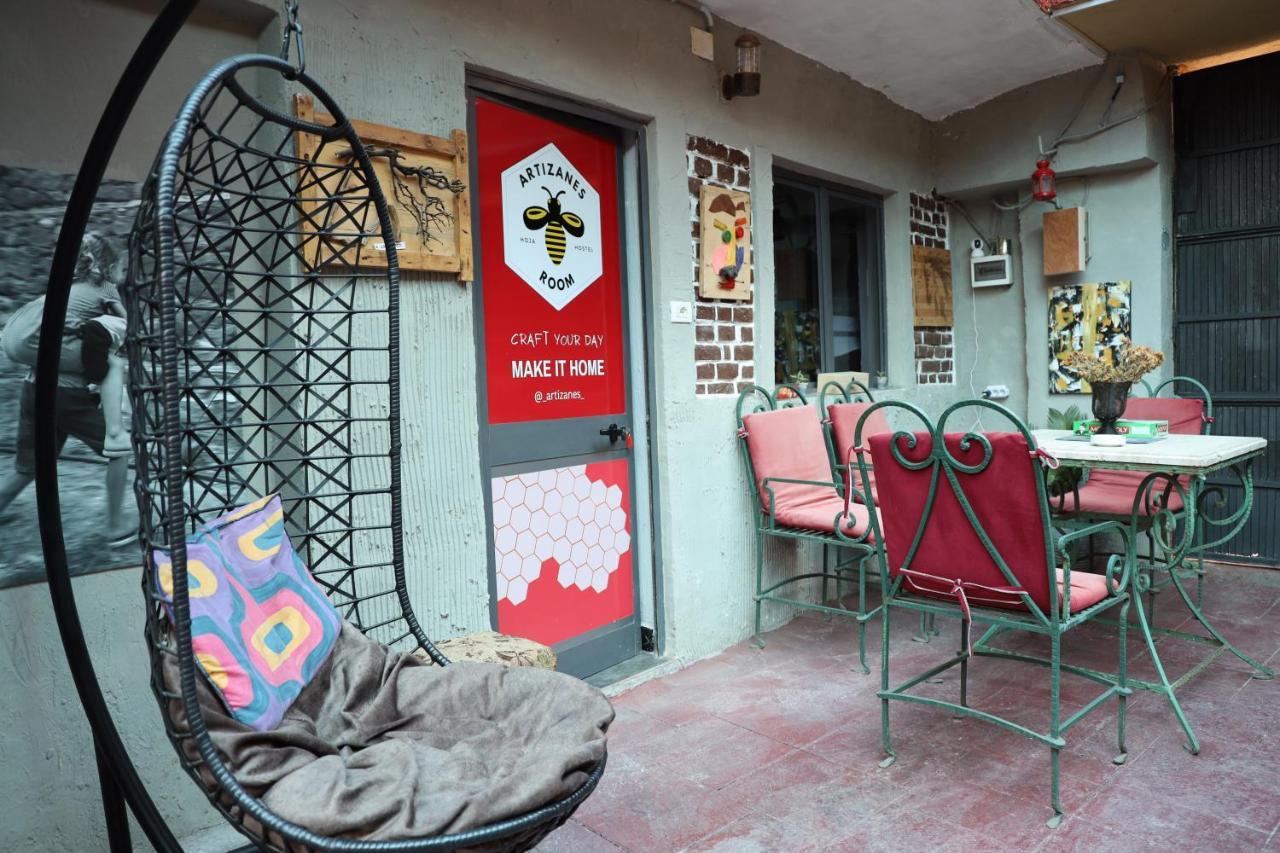 Hoja Hostel Tirana Exterior photo